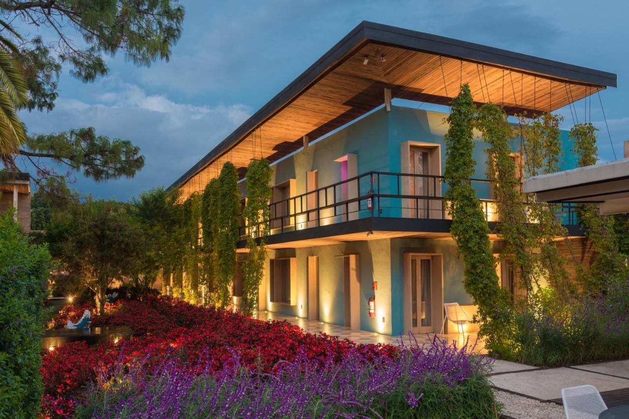 Gallery image of this property