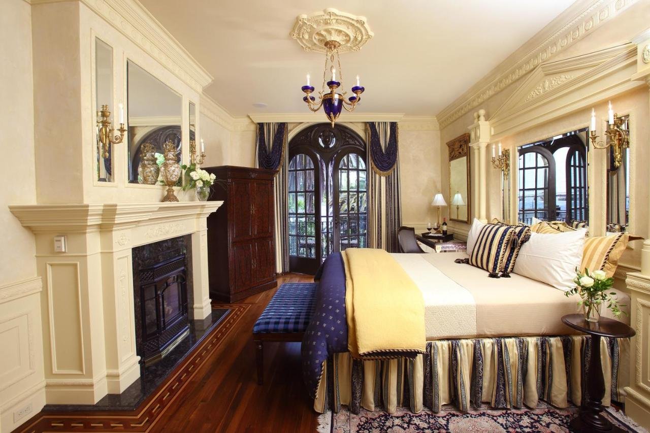 Gallery image of this property