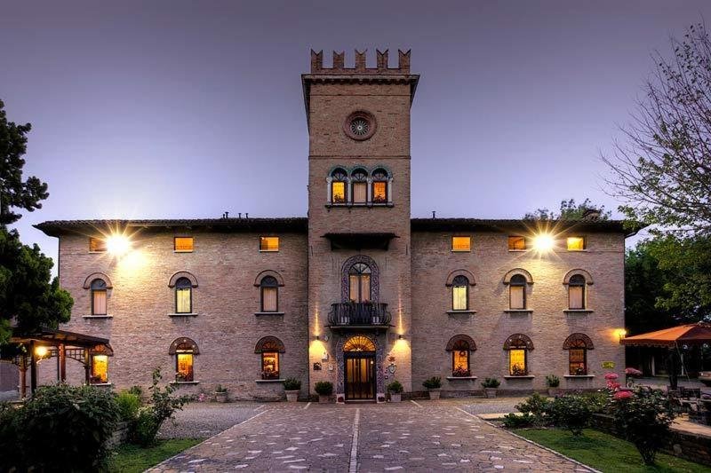 Gallery image of this property