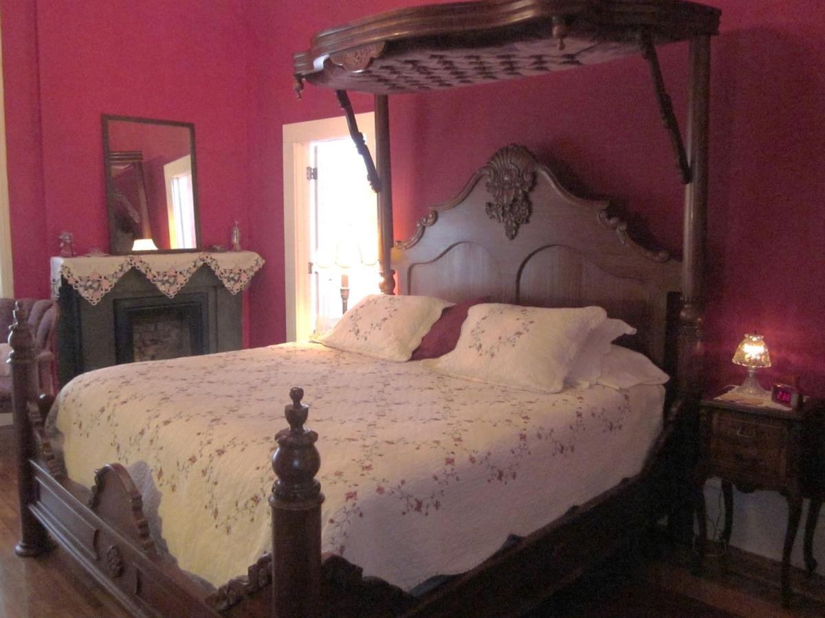 Gallery image of this property