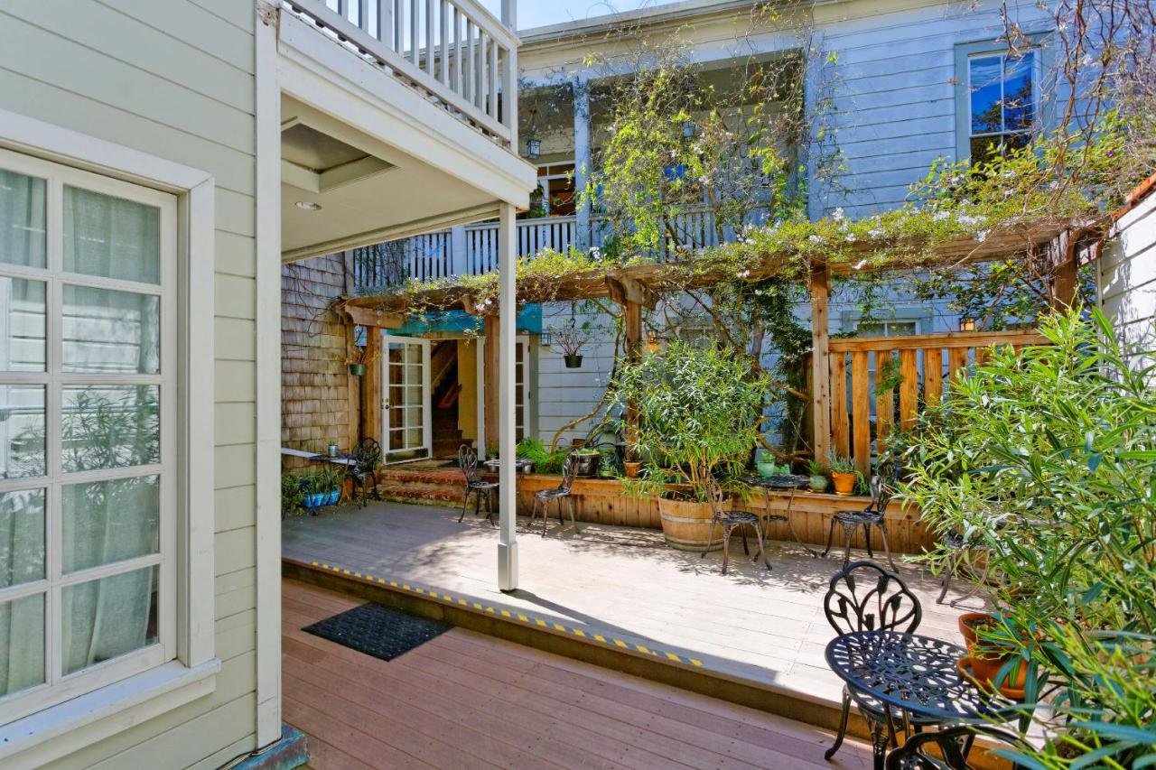 Gallery image of this property
